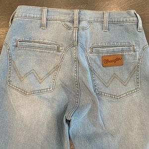 Wrangler retro flare
